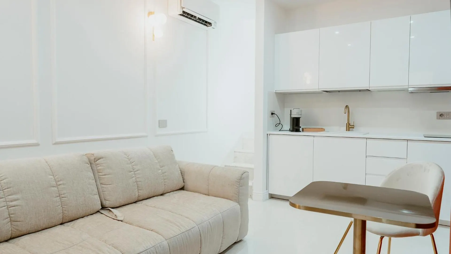 Luxury Apartment-Quartieri Spagn By Alux38 Naples
